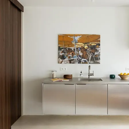 Zonnig & Funky Vlakbij Het Apartman